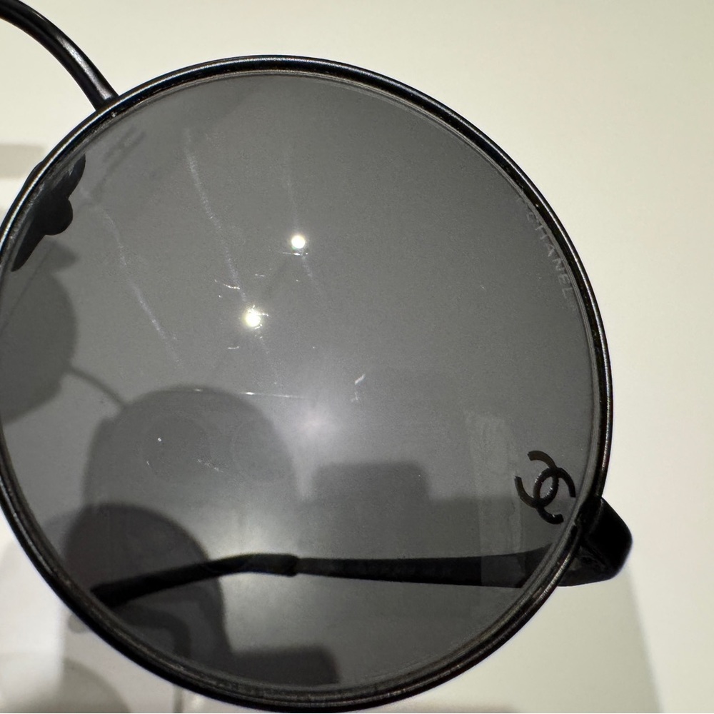 Round MATTE BLACK DARK GREY Sunglasses - Picture 9 of 17